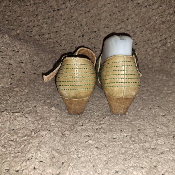 JOHN FLUEVOG-Getups-Eureka-Green Leather/Stitching-Mary Janes-Sz 7-Very Good - Picture 7 of 9